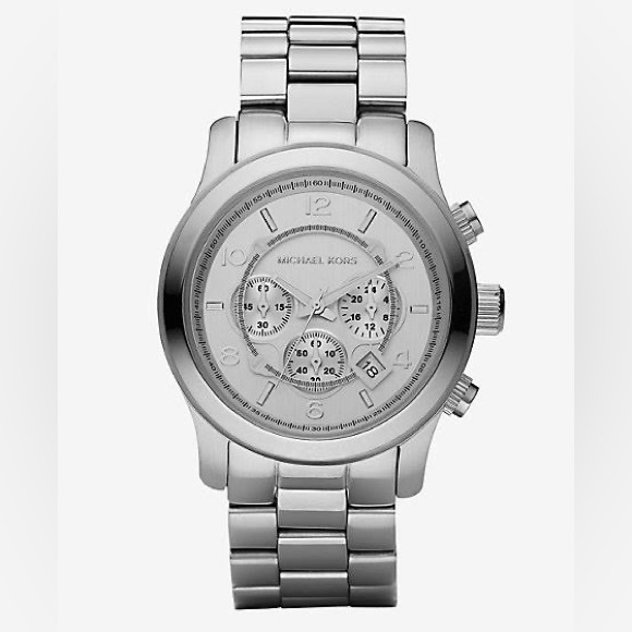 MICHAEL KORS “OVERSIZED RUNWAY” MK8026 SILVER WATCH - Picture 2 of 9